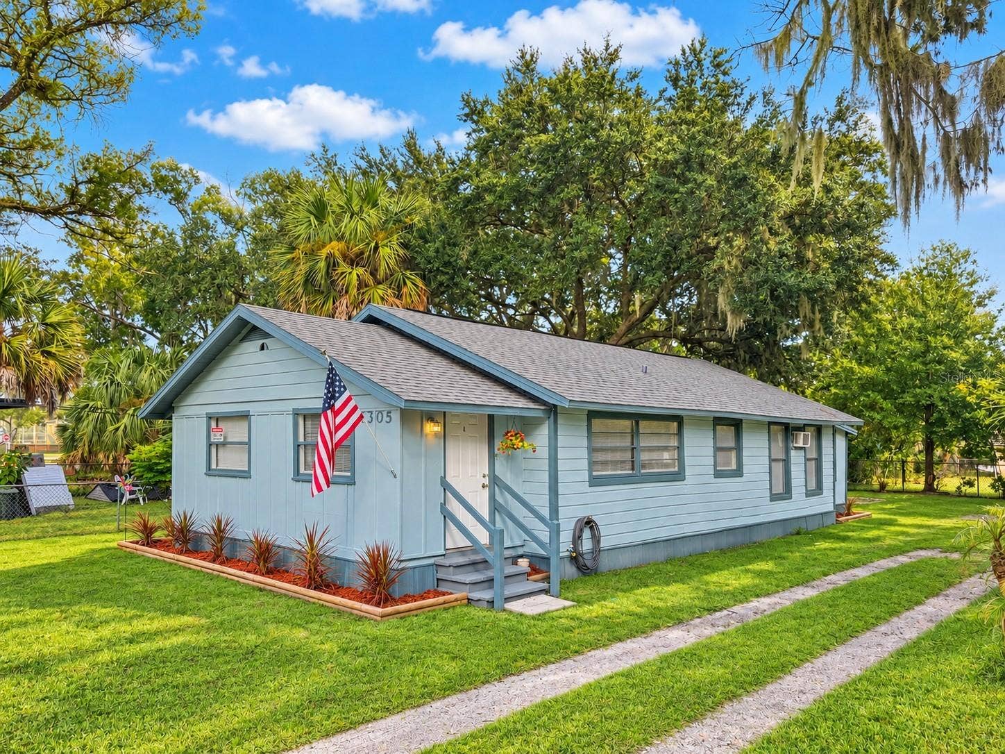 1305 S ELLIOTT STREET, Sanford, FL 32771 1305 S ELLIOTT STREET, Sanford, FL 32771
