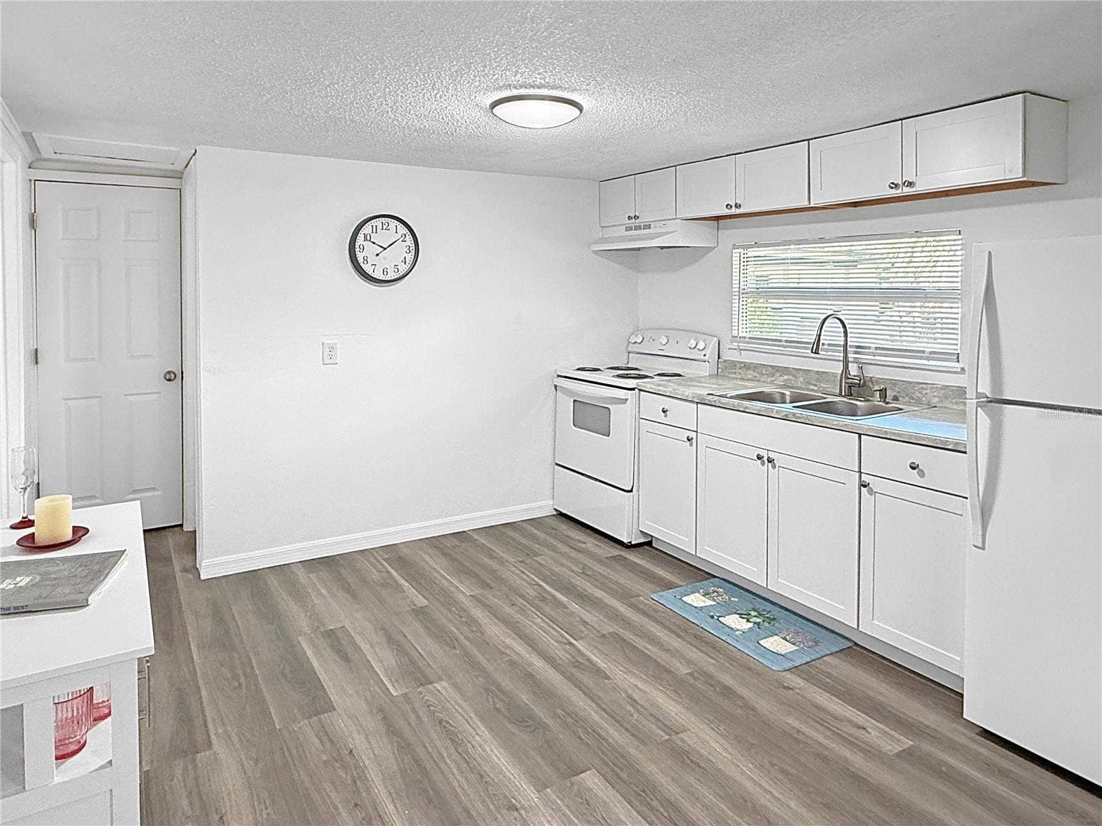1305 S ELLIOTT STREET, Sanford, FL 32771 Back Unit - Kitchen