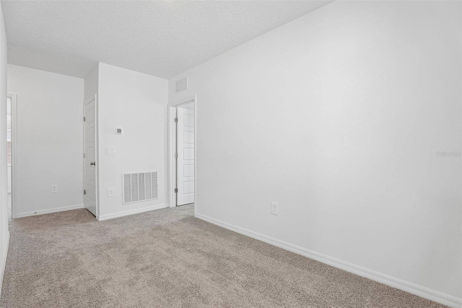 5629 BROOK LANE, Haines City, FL 33844 5629 BROOK LANE, Haines City, FL 33844