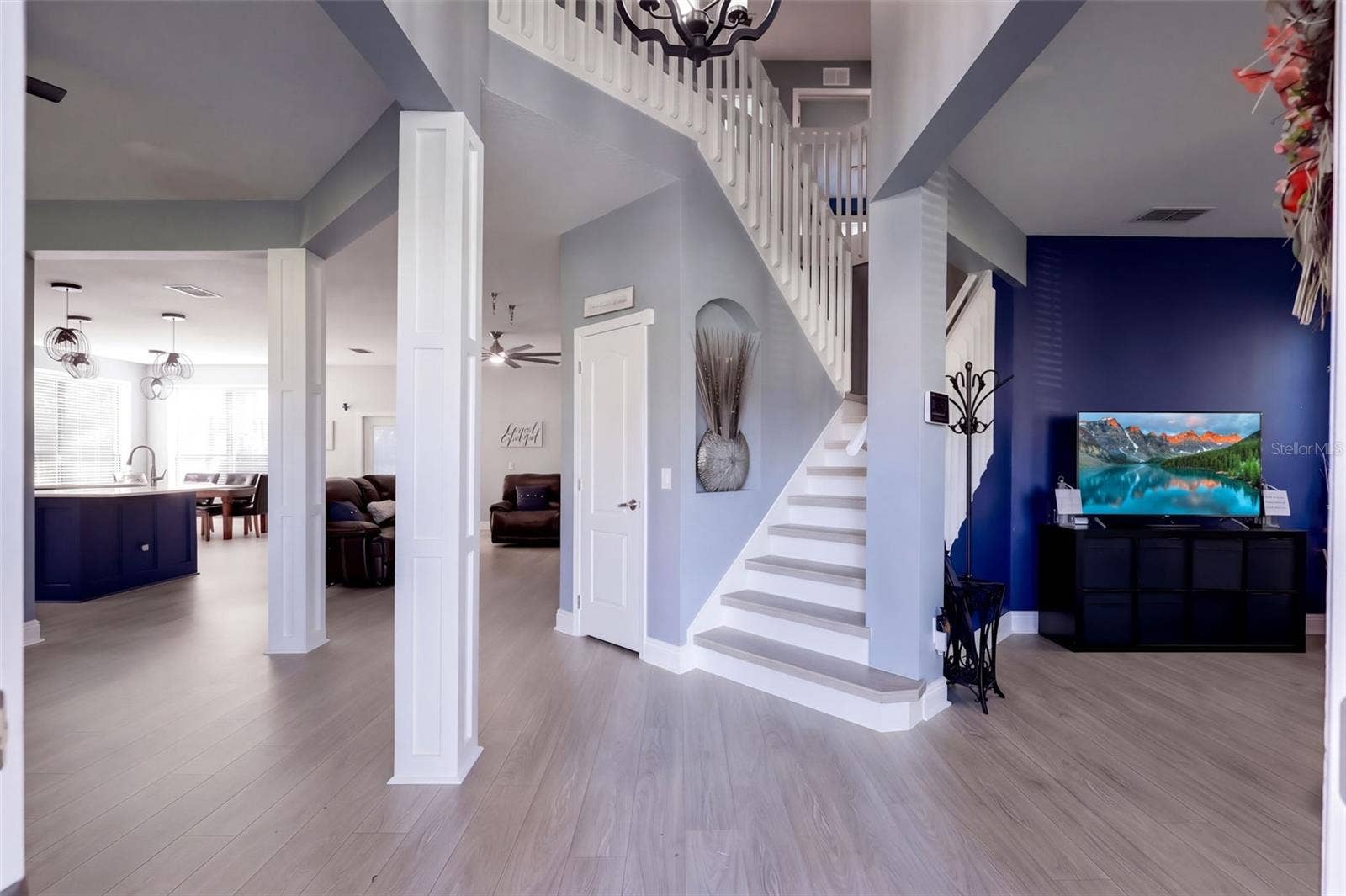 10603 SUNRISE TERRACE DRIVE, Orlando, FL 32825 Front Foyer & Stairs