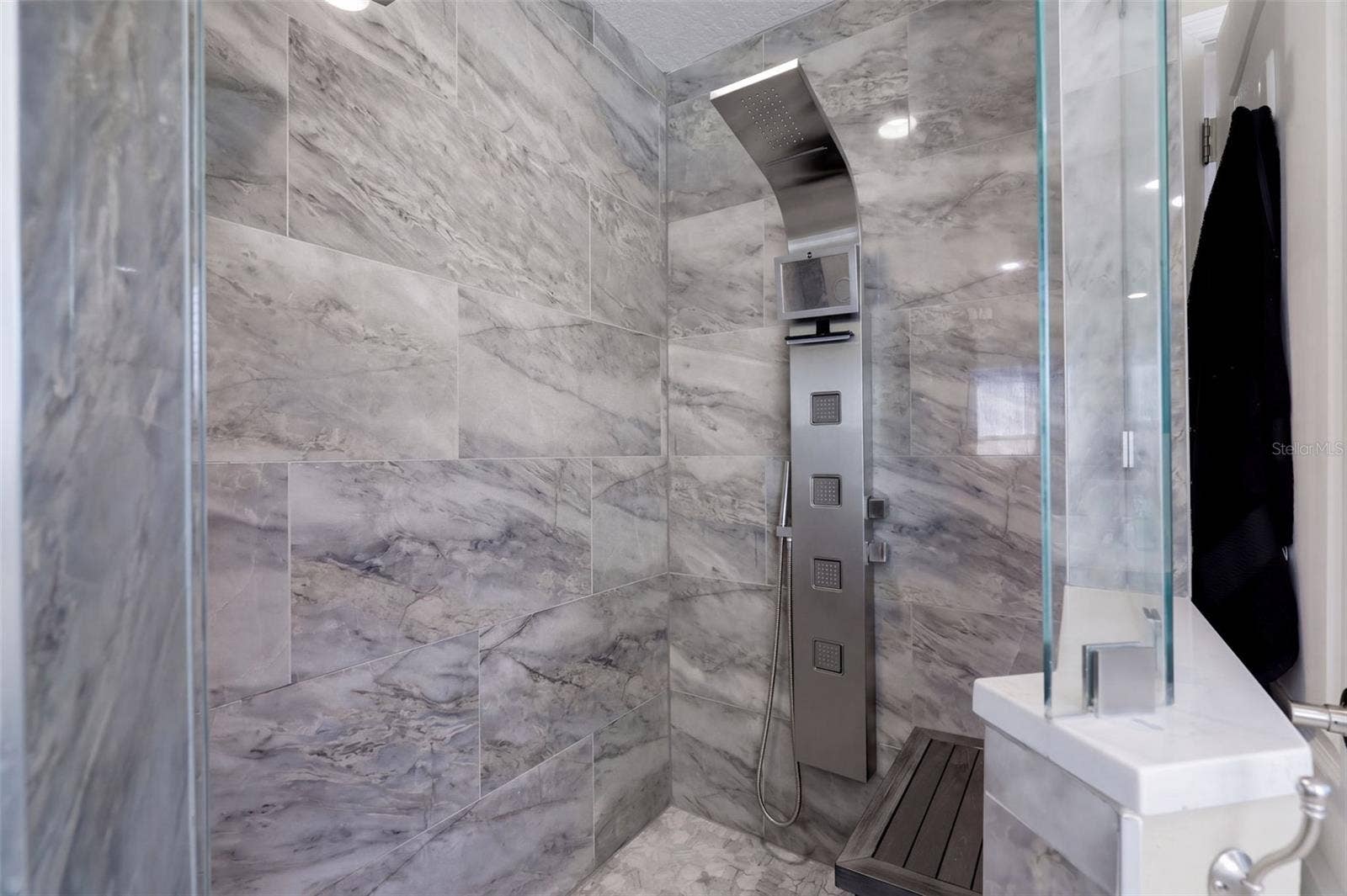 10603 SUNRISE TERRACE DRIVE, Orlando, FL 32825 Primary Bathroom Shower