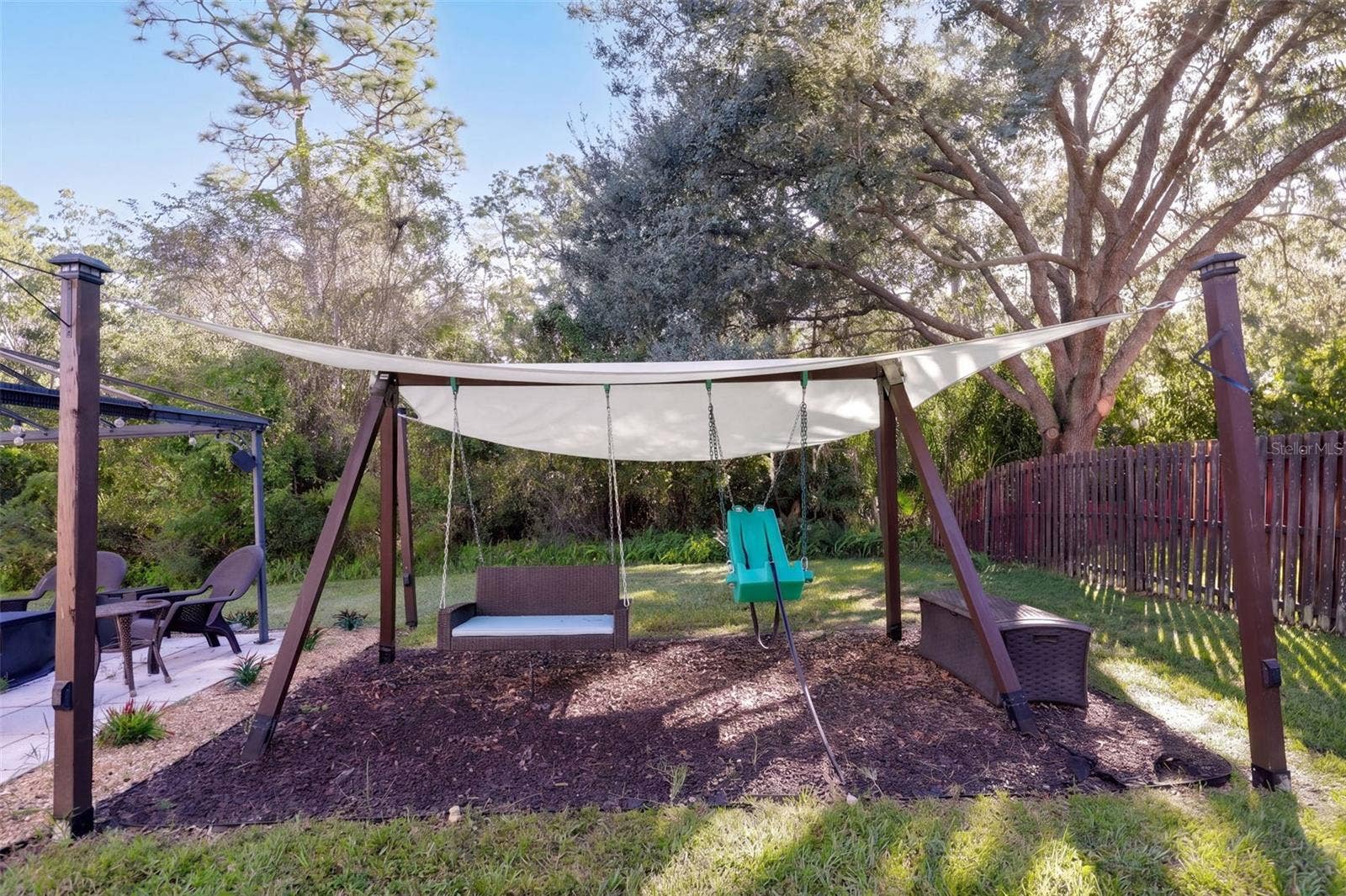 10603 SUNRISE TERRACE DRIVE, Orlando, FL 32825 Swing set