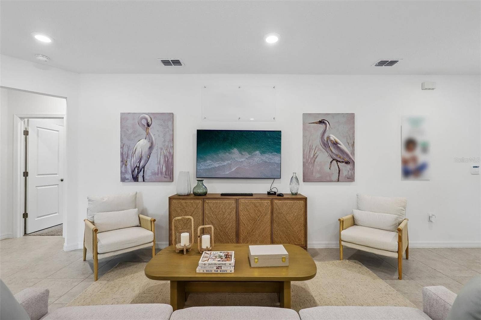 Model home - actual features may vary.