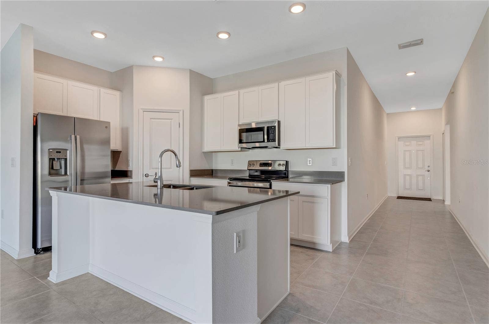 865 CITRUS RESERVE BOULEVARD, Davenport, FL 33837 865 CITRUS RESERVE BOULEVARD, Davenport, FL 33837