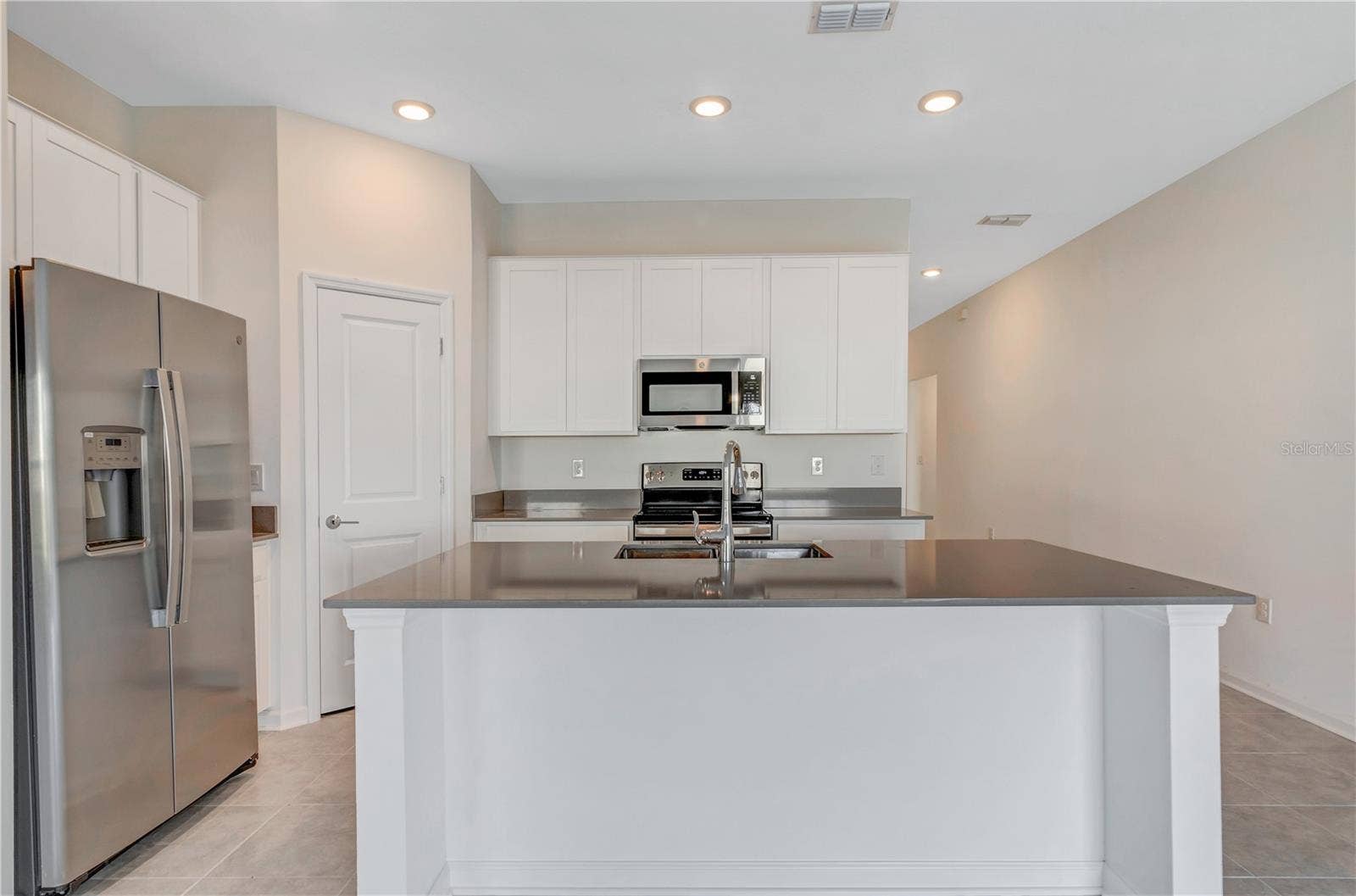 865 CITRUS RESERVE BOULEVARD, Davenport, FL 33837 865 CITRUS RESERVE BOULEVARD, Davenport, FL 33837