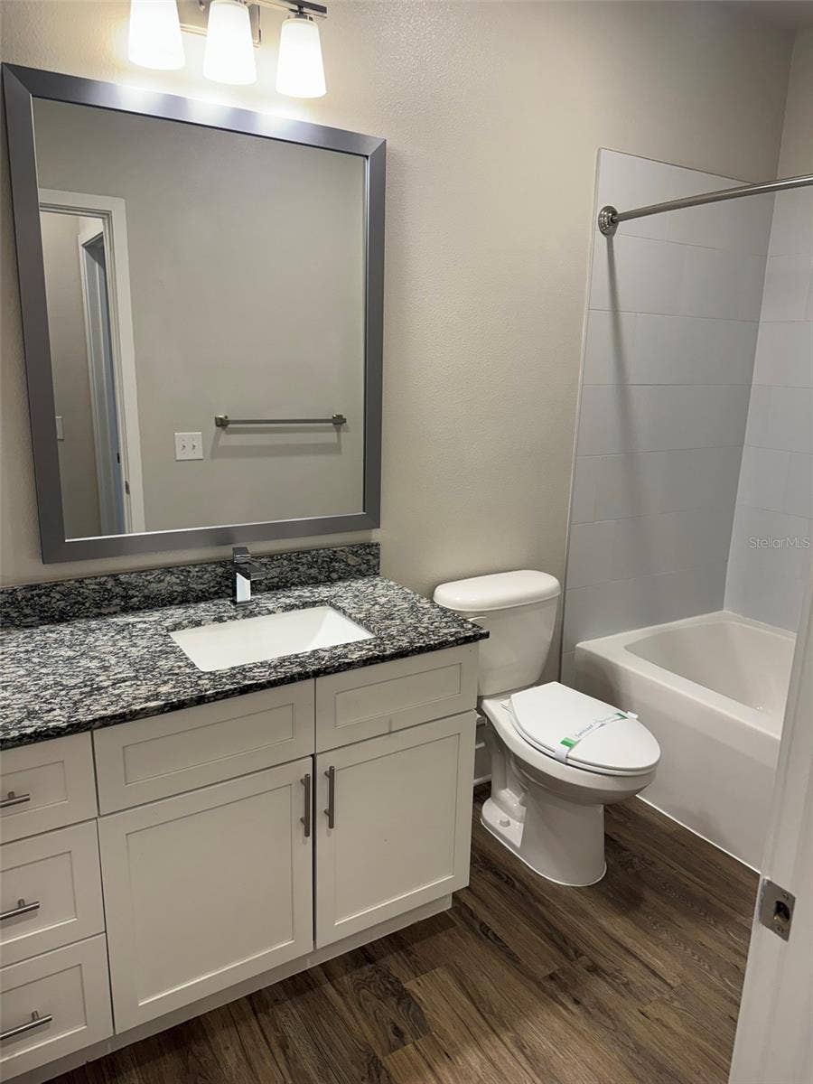 2400 PEACEFUL RIVER, #1-206, Mount Dora, FL 32757 2400 PEACEFUL RIVER, #1-206, Mount Dora, FL 32757