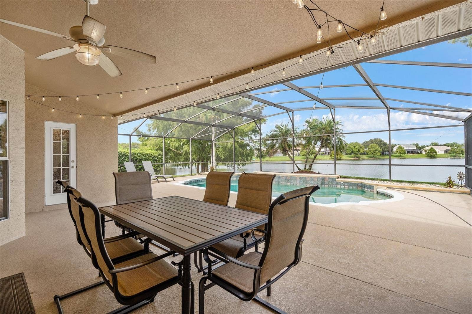 13715 BLUEWATER CIRCLE, Orlando, FL 32828 13715 BLUEWATER CIRCLE, Orlando, FL 32828