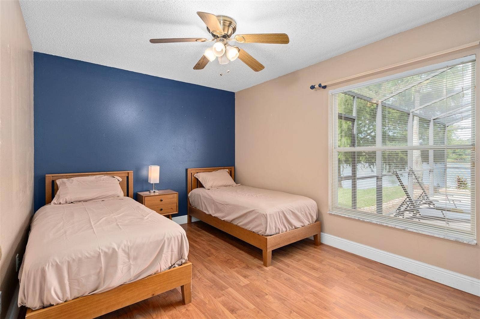 13715 BLUEWATER CIRCLE, Orlando, FL 32828 13715 BLUEWATER CIRCLE, Orlando, FL 32828
