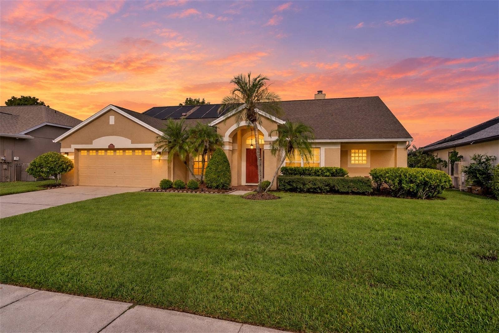 13715 BLUEWATER CIRCLE, Orlando, FL 32828 13715 BLUEWATER CIRCLE, Orlando, FL 32828
