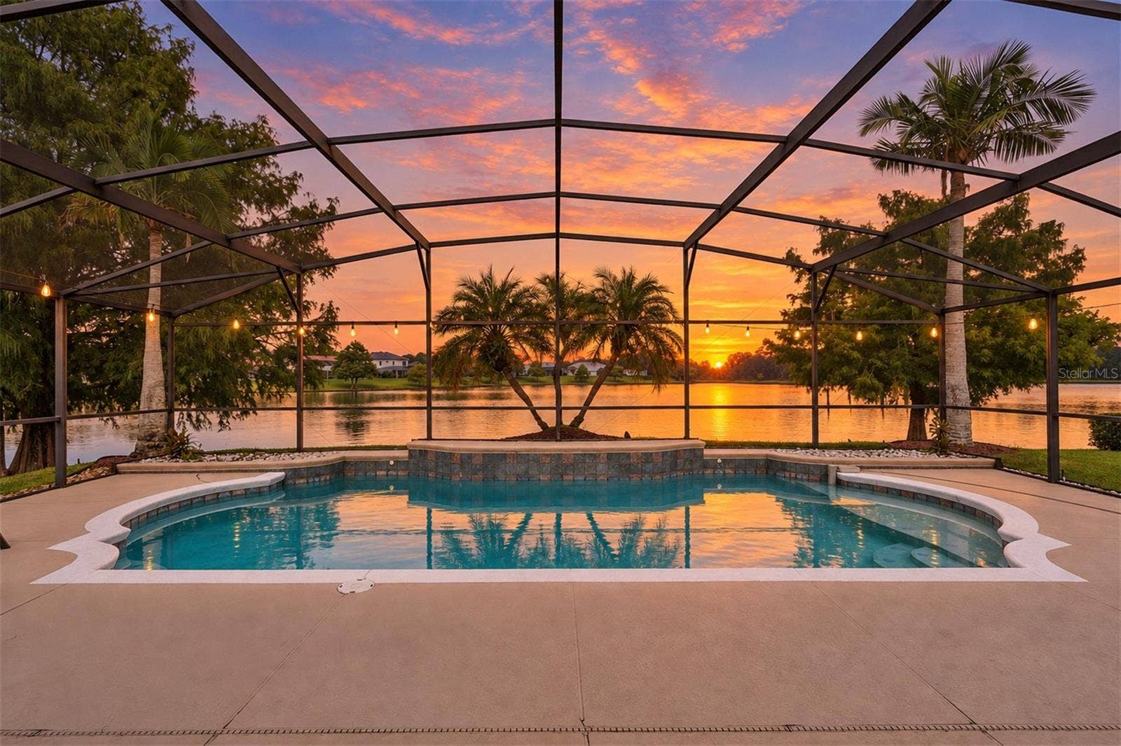 13715 BLUEWATER CIRCLE, Orlando, FL 32828 13715 BLUEWATER CIRCLE, Orlando, FL 32828