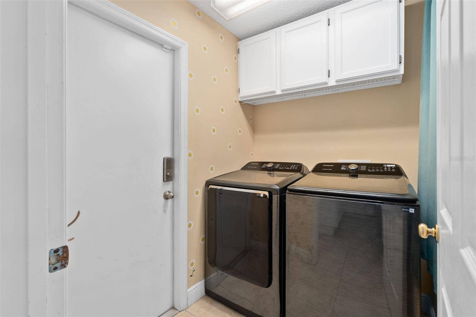 13715 BLUEWATER CIRCLE, Orlando, FL 32828 13715 BLUEWATER CIRCLE, Orlando, FL 32828