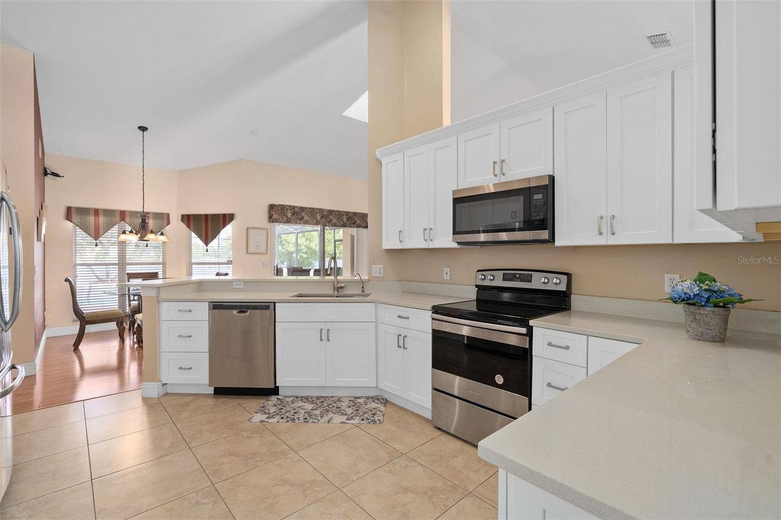 13715 BLUEWATER CIRCLE, Orlando, FL 32828 13715 BLUEWATER CIRCLE, Orlando, FL 32828