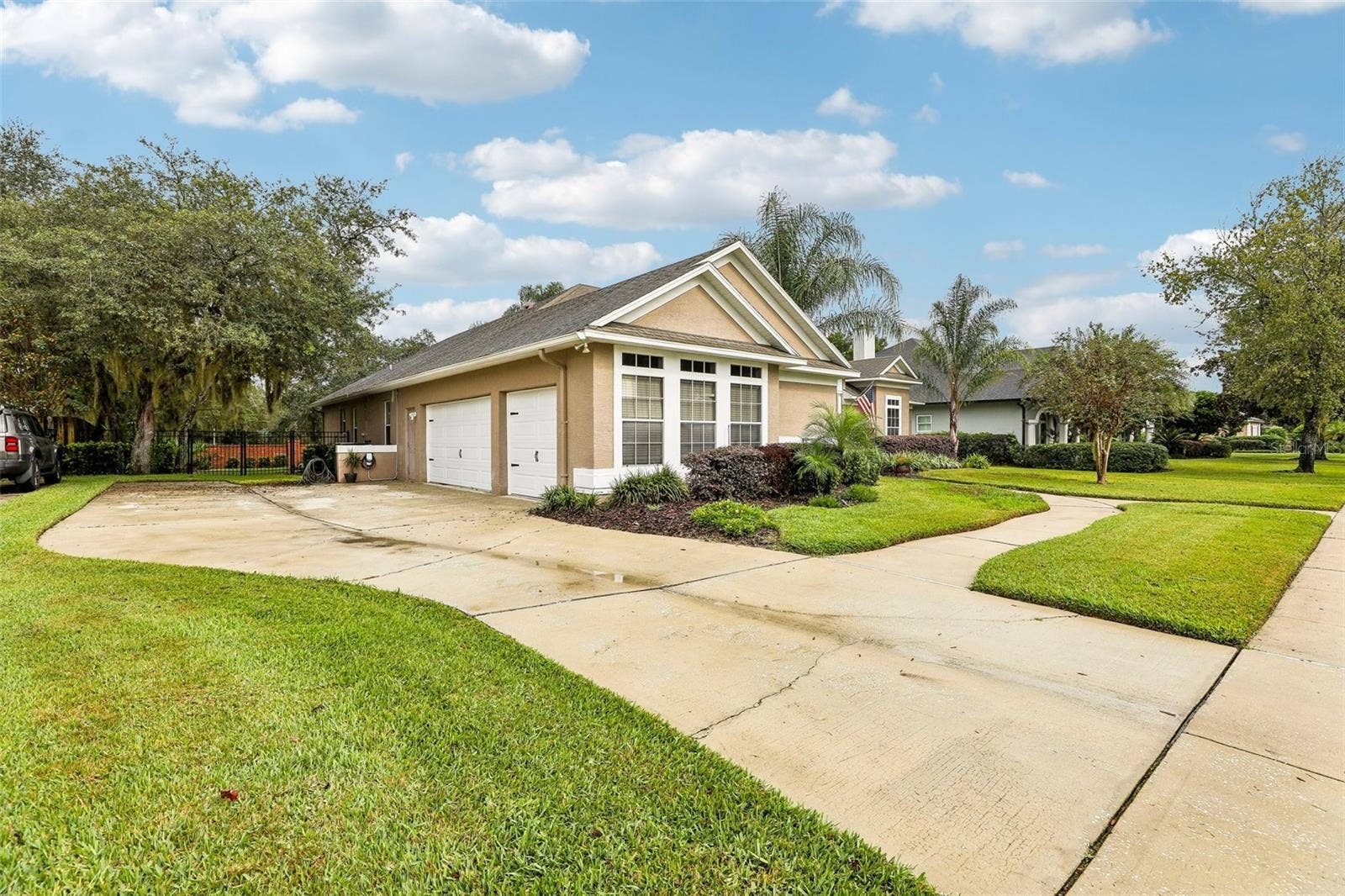 1522 EAGLE NEST CIRCLE, Winter Springs, FL 32708 3 Car Garage