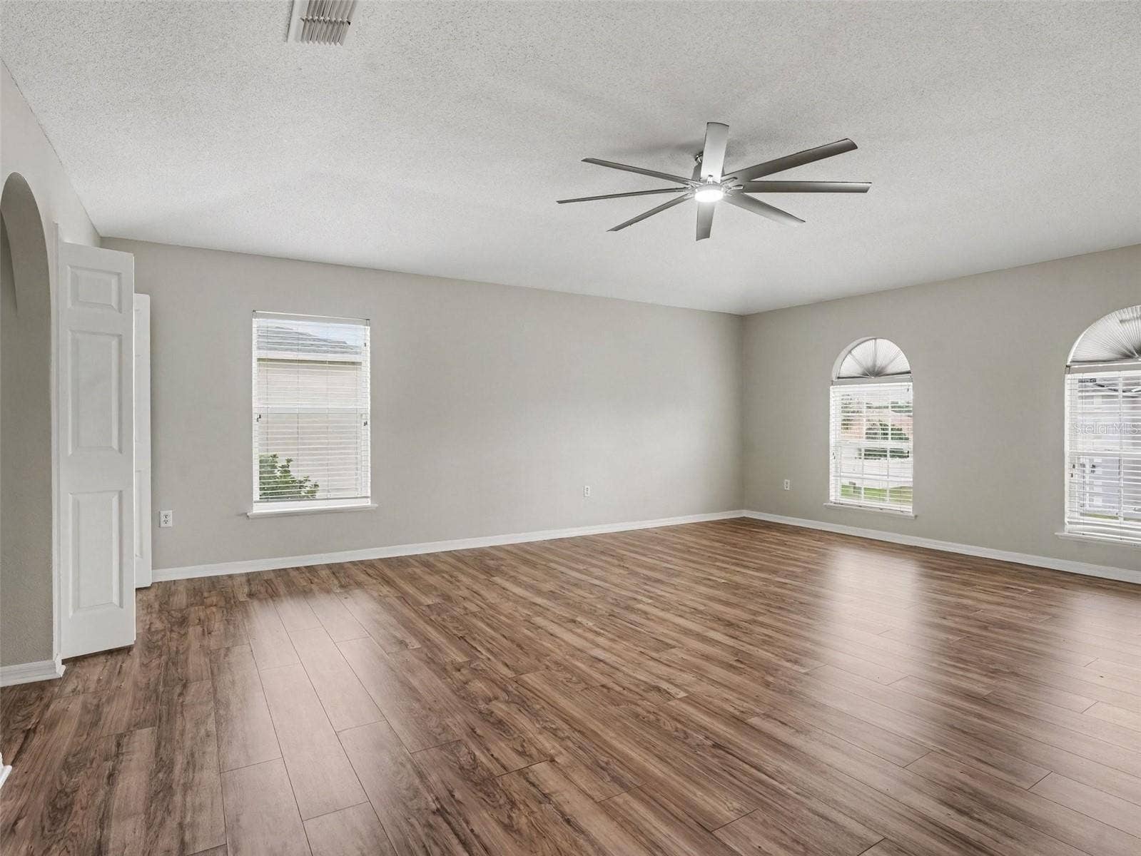 829 SUN RIDGE VILLAGE DRIVE, Winter Haven, FL 33880 829 SUN RIDGE VILLAGE DRIVE, Winter Haven, FL 33880