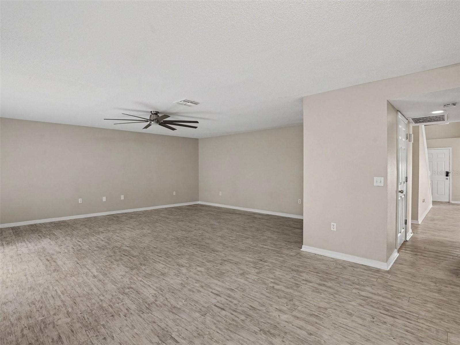 829 SUN RIDGE VILLAGE DRIVE, Winter Haven, FL 33880 829 SUN RIDGE VILLAGE DRIVE, Winter Haven, FL 33880