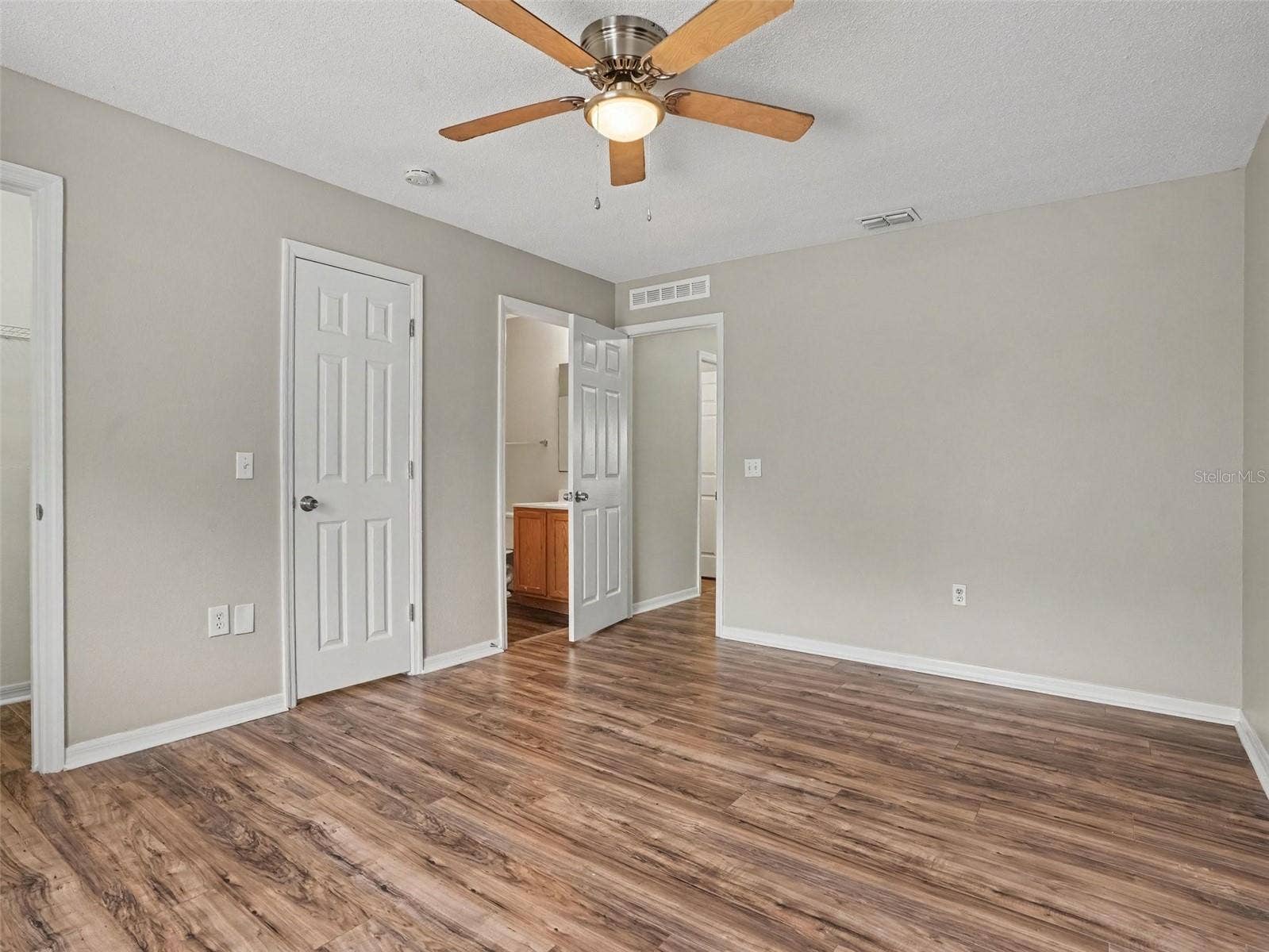 829 SUN RIDGE VILLAGE DRIVE, Winter Haven, FL 33880 829 SUN RIDGE VILLAGE DRIVE, Winter Haven, FL 33880