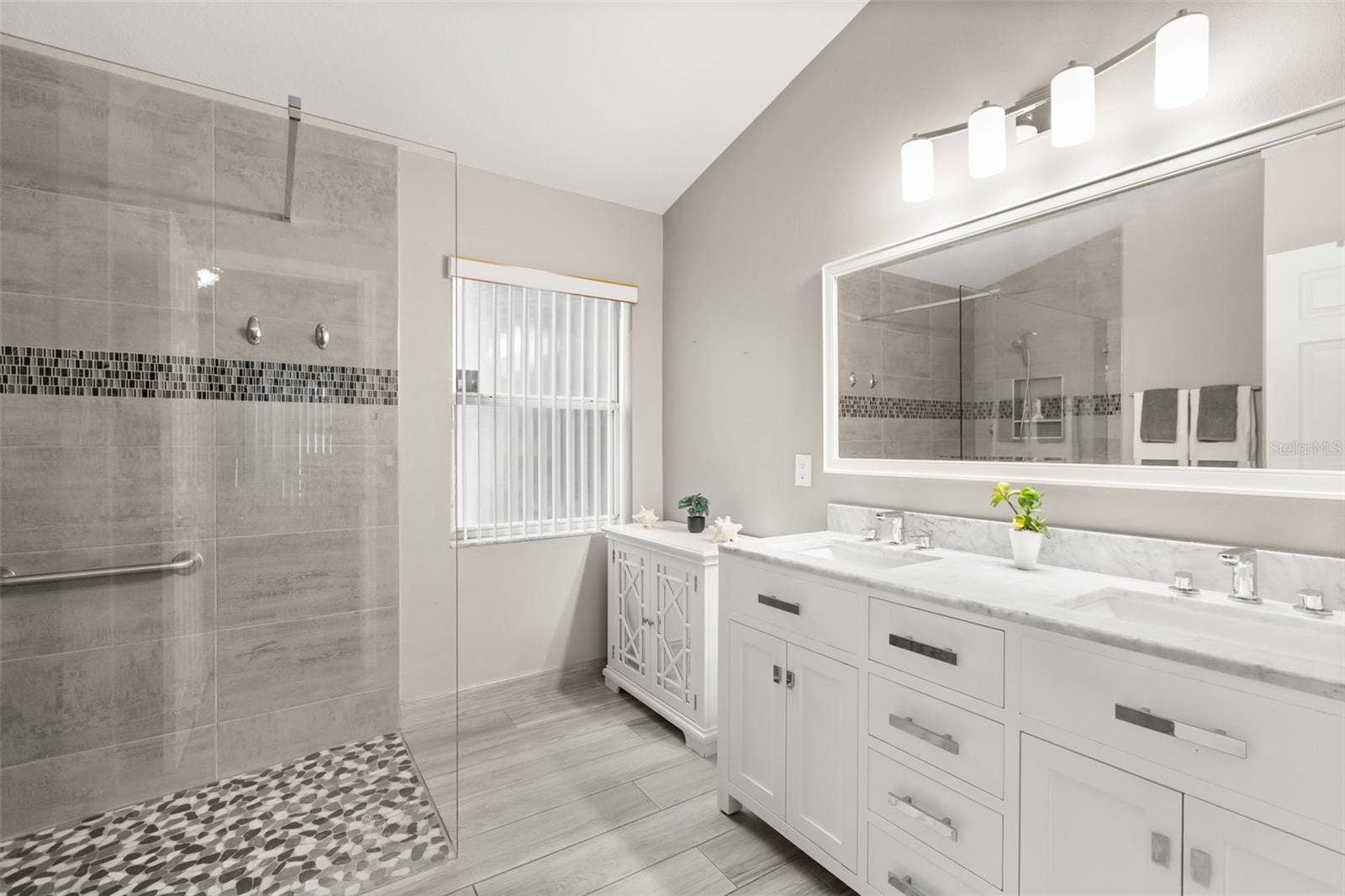 Remodeled primary en suite
