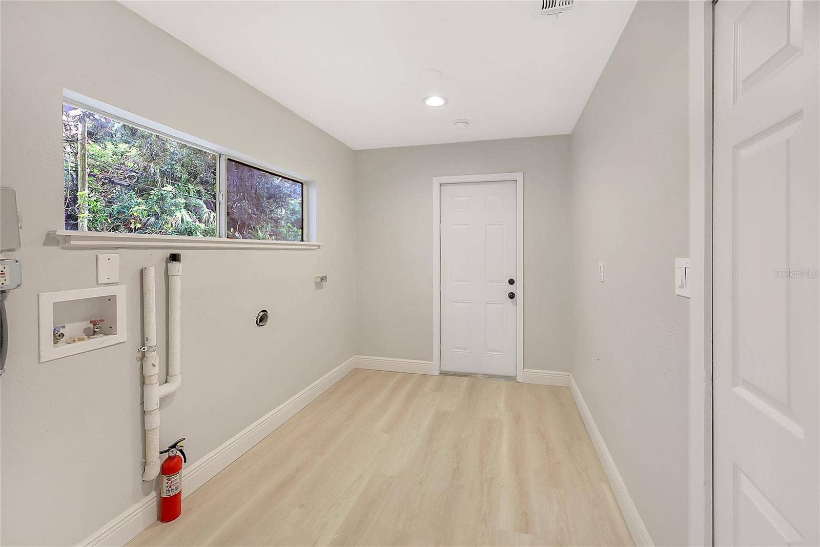 1604 ARNOLD DRIVE, Melbourne, FL 32935 1604 ARNOLD DRIVE, Melbourne, FL 32935