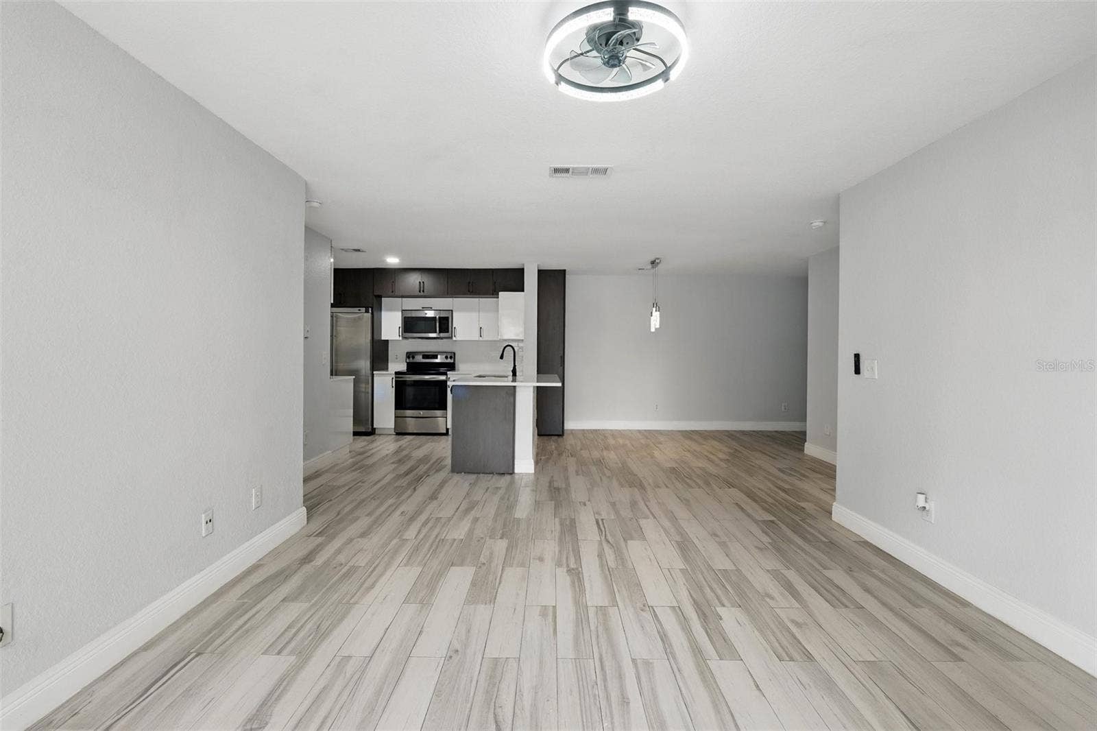 7524 SEURAT STREET, #12105, Orlando, FL 32819 7524 SEURAT STREET, #12105, Orlando, FL 32819