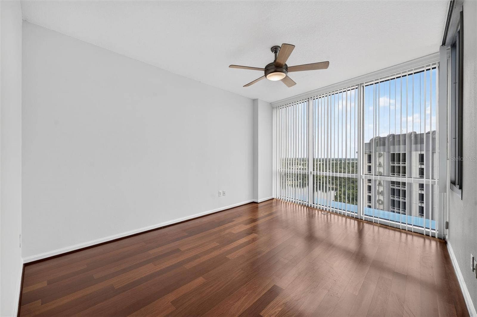 322 E CENTRAL BOULEVARD, #1913, Orlando, FL 32801 Primary bedroom