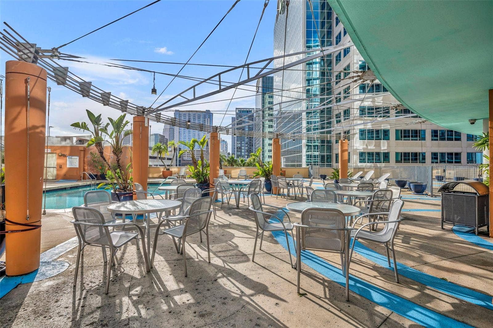 322 E CENTRAL BOULEVARD, #1913, Orlando, FL 32801 Outdoor entertaining area