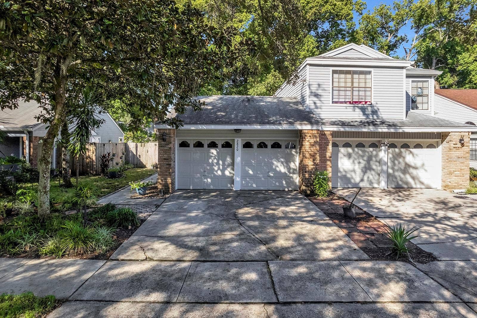 front - 2 door garage