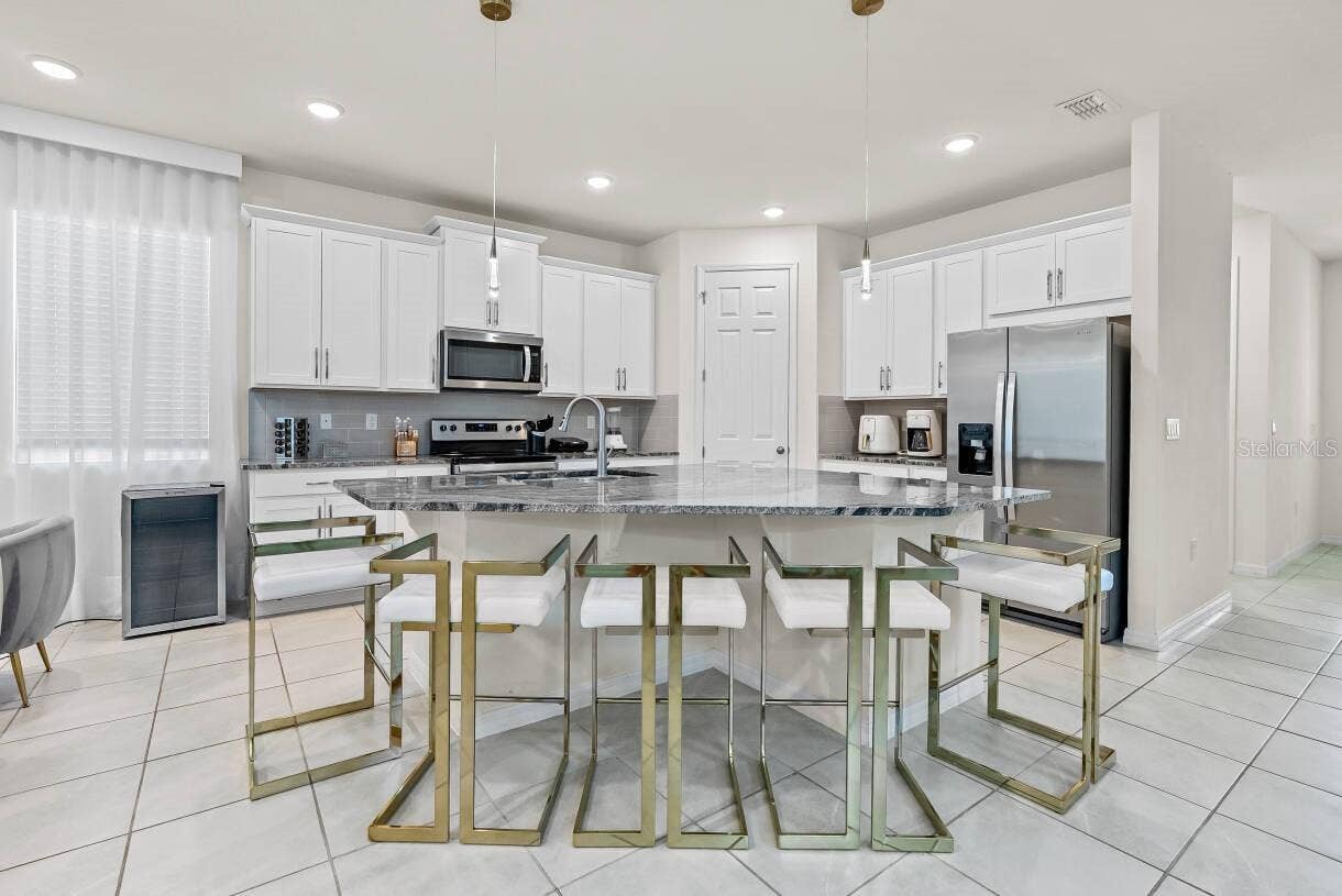 8923 COCONUT BREEZE DRIVE, Kissimmee, FL 34747 8923 COCONUT BREEZE DRIVE, Kissimmee, FL 34747