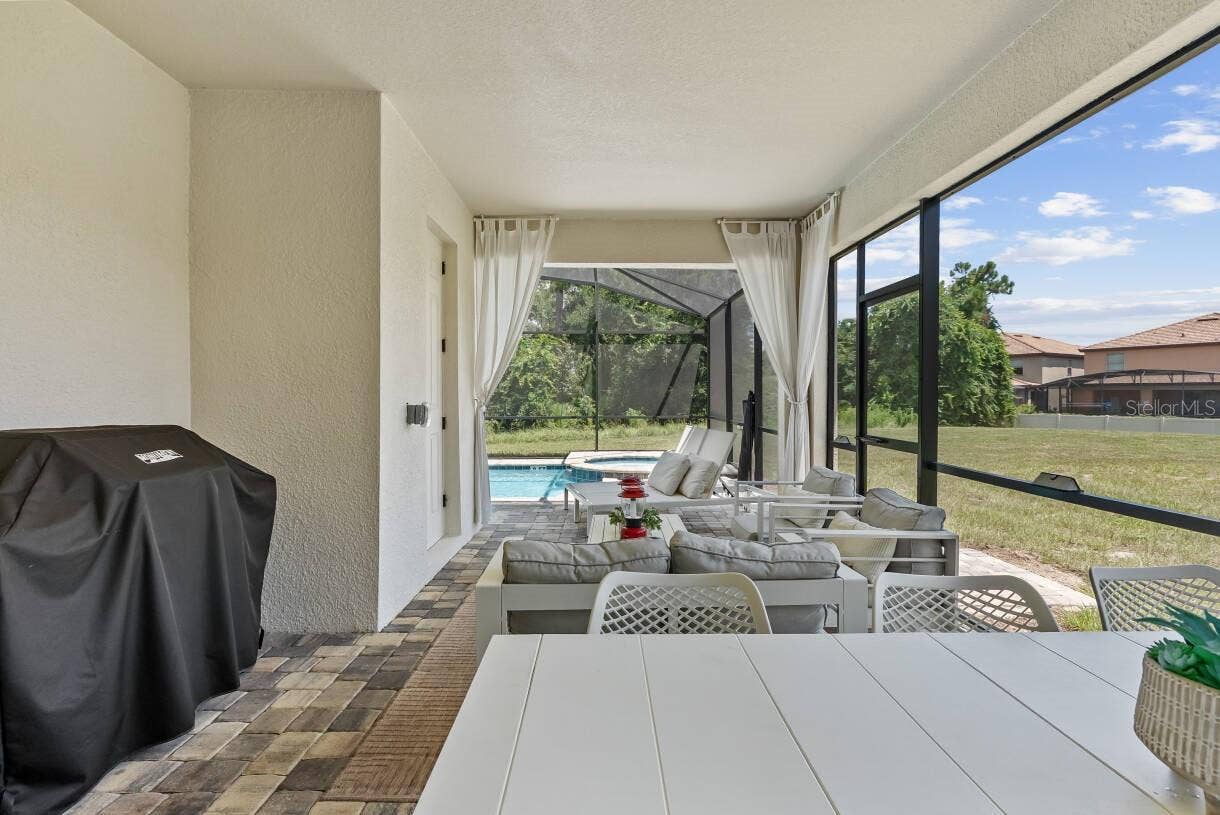 8923 COCONUT BREEZE DRIVE, Kissimmee, FL 34747 8923 COCONUT BREEZE DRIVE, Kissimmee, FL 34747