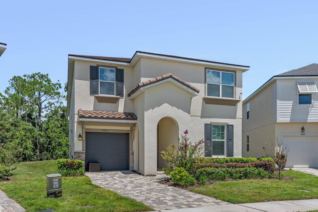 8923 COCONUT BREEZE DRIVE, Kissimmee, FL 34747 8923 COCONUT BREEZE DRIVE, Kissimmee, FL 34747