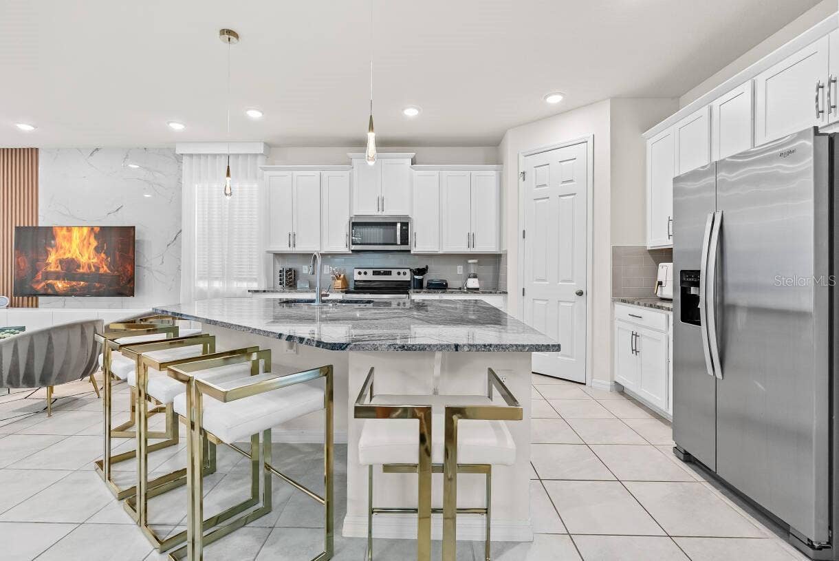 8923 COCONUT BREEZE DRIVE, Kissimmee, FL 34747 8923 COCONUT BREEZE DRIVE, Kissimmee, FL 34747