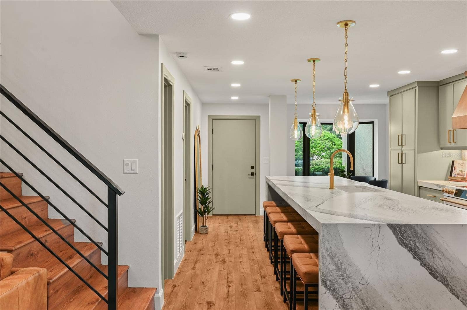 219 QUAYSIDE CIRCLE, #B9, Maitland, FL 32751