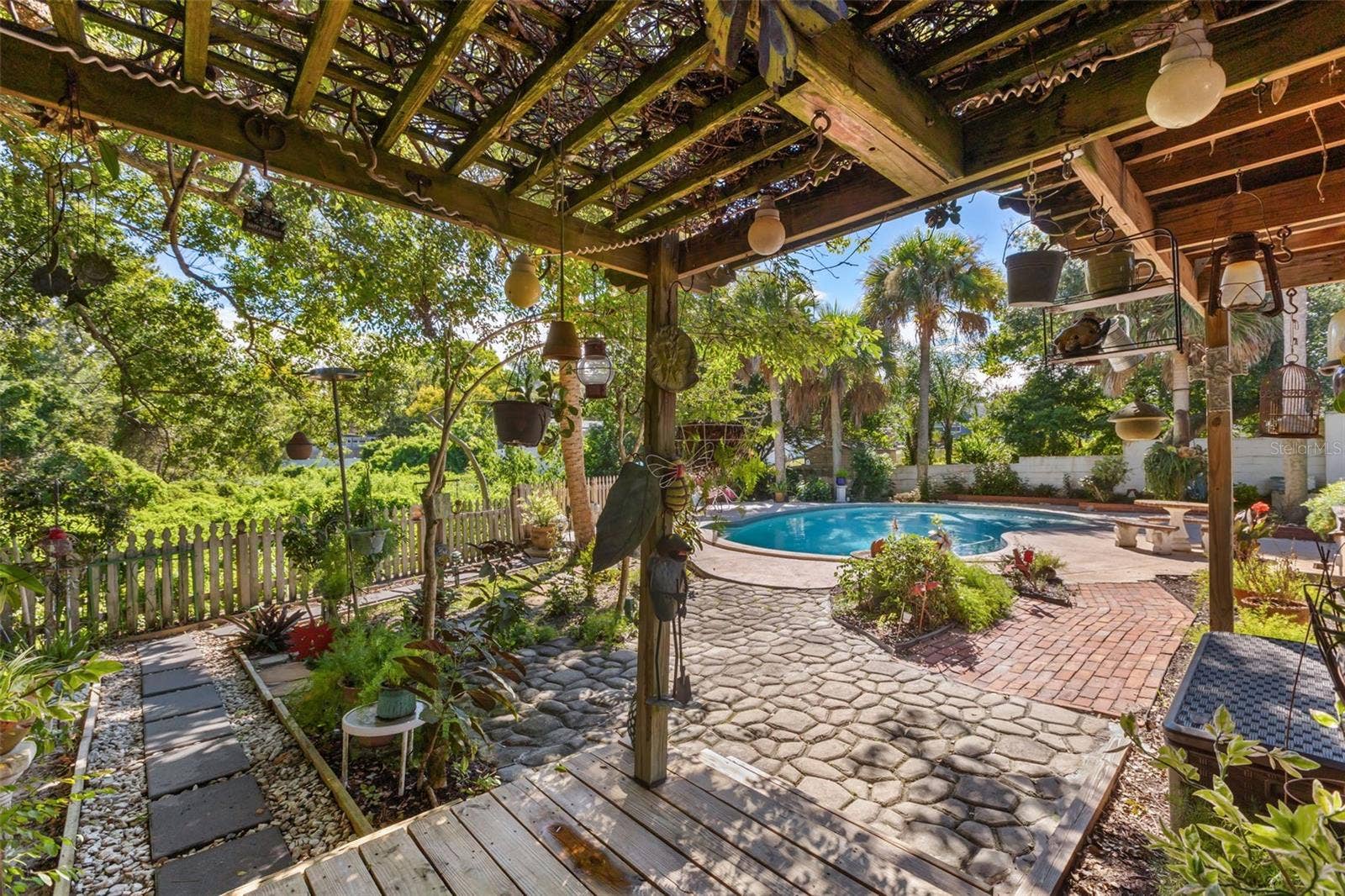 623 GREEN MEADOW AVENUE, Maitland, FL 32751 623 GREEN MEADOW AVENUE, Maitland, FL 32751