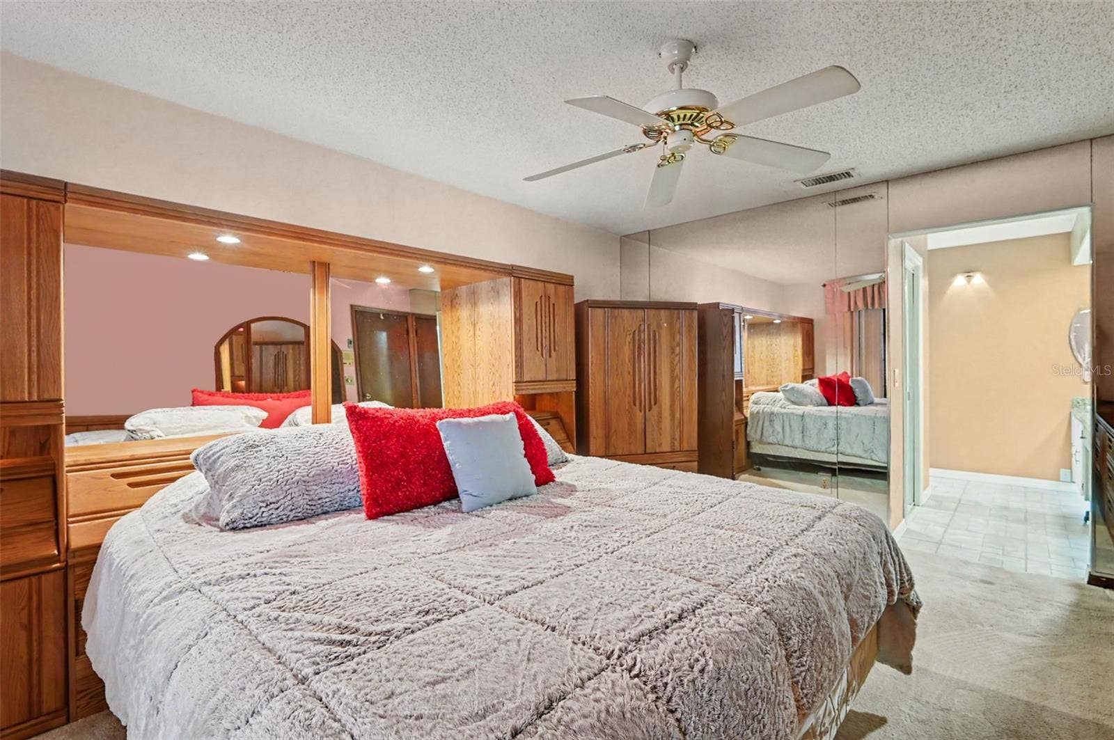 2931 JEANETTE COVE, Oviedo, FL 32765 2931 JEANETTE COVE, Oviedo, FL 32765