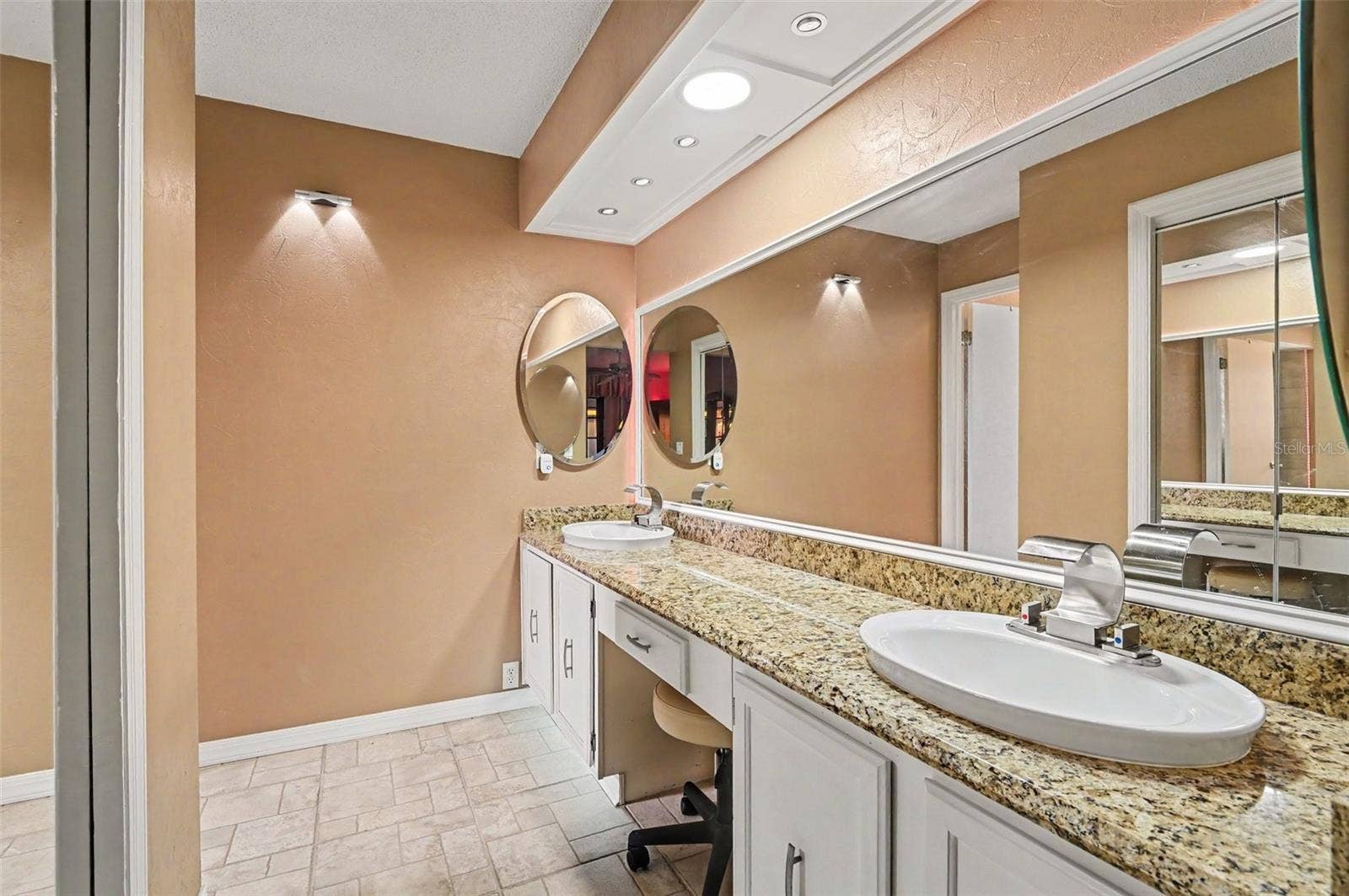 2931 JEANETTE COVE, Oviedo, FL 32765 2931 JEANETTE COVE, Oviedo, FL 32765