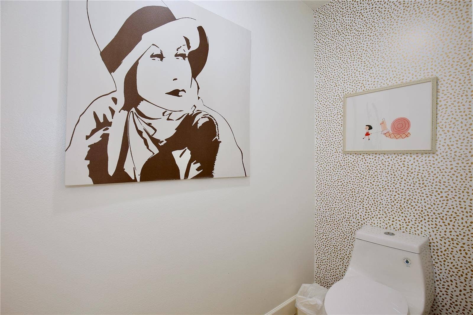 100 S EOLA DRIVE, #1413, Orlando, FL 32801 Primary Bathroom
