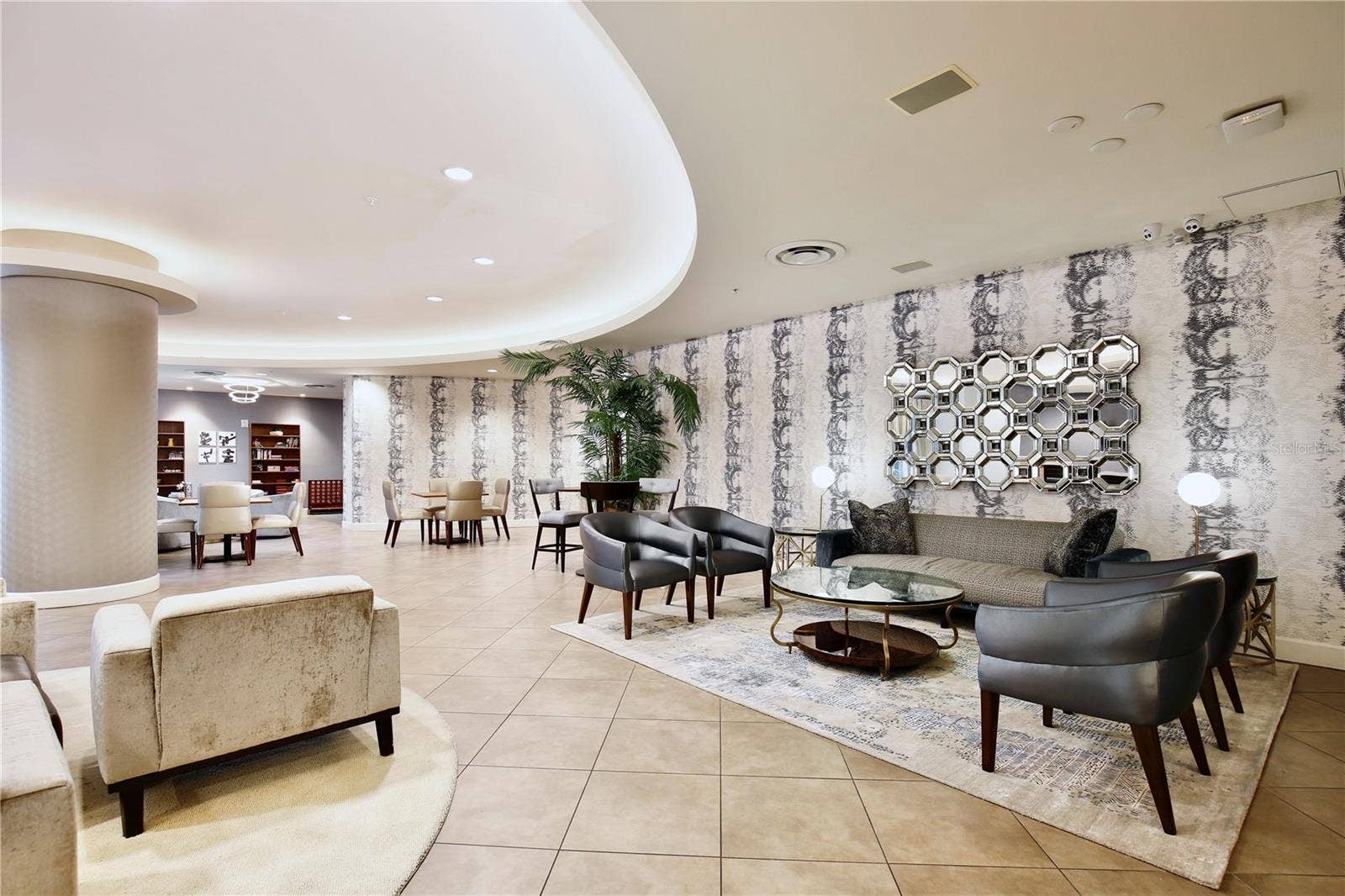 100 S EOLA DRIVE, #1413, Orlando, FL 32801 Club Level