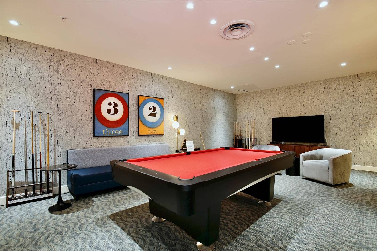 100 S EOLA DRIVE, #1413, Orlando, FL 32801 Club Level
