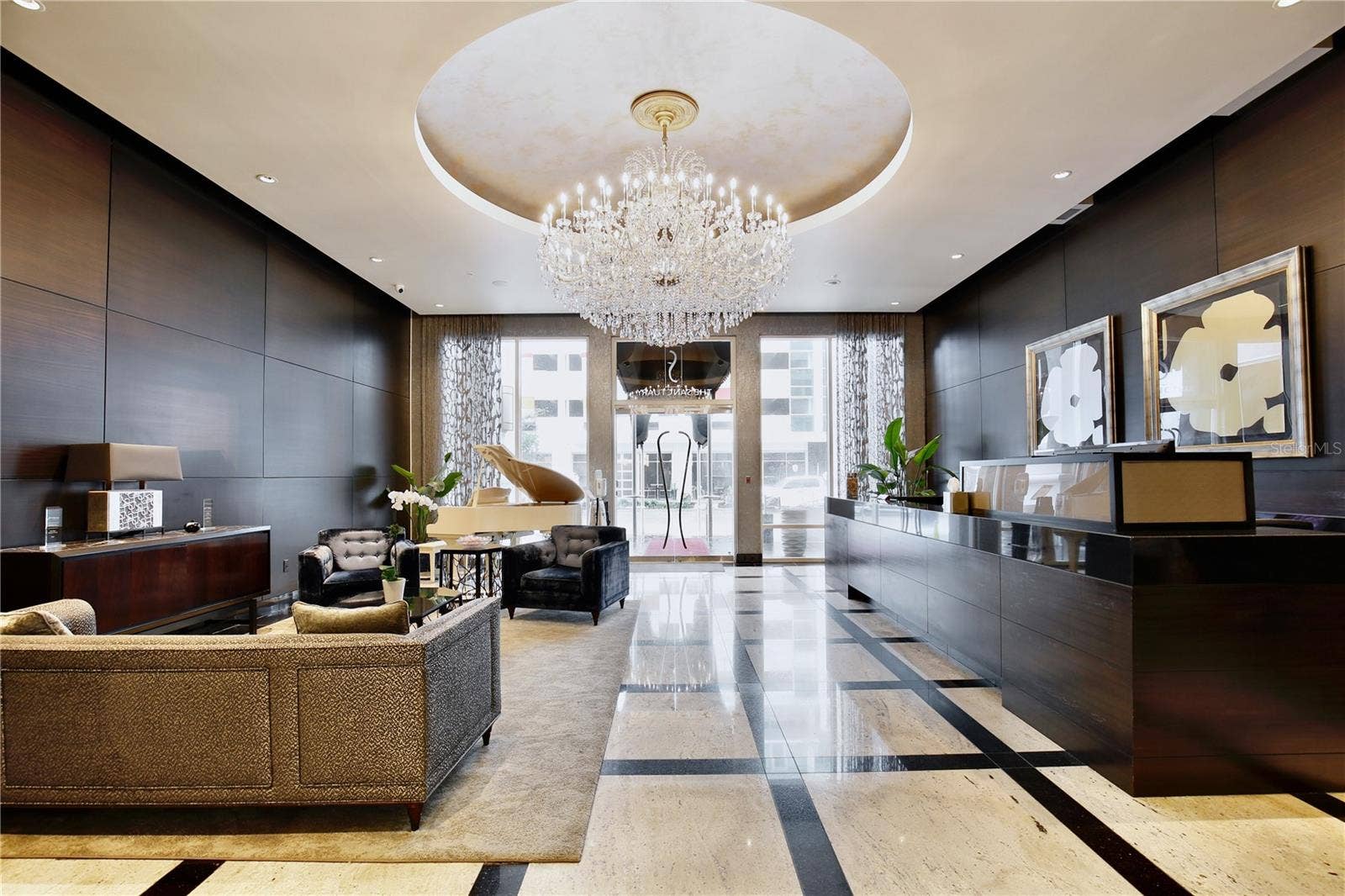 100 S EOLA DRIVE, #1413, Orlando, FL 32801 Front Lobby