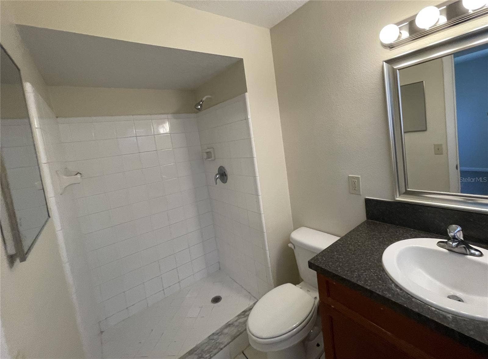 661 LA SALLE DRIVE, Altamonte Springs, FL 32714 661 LA SALLE DRIVE, Altamonte Springs, FL 32714