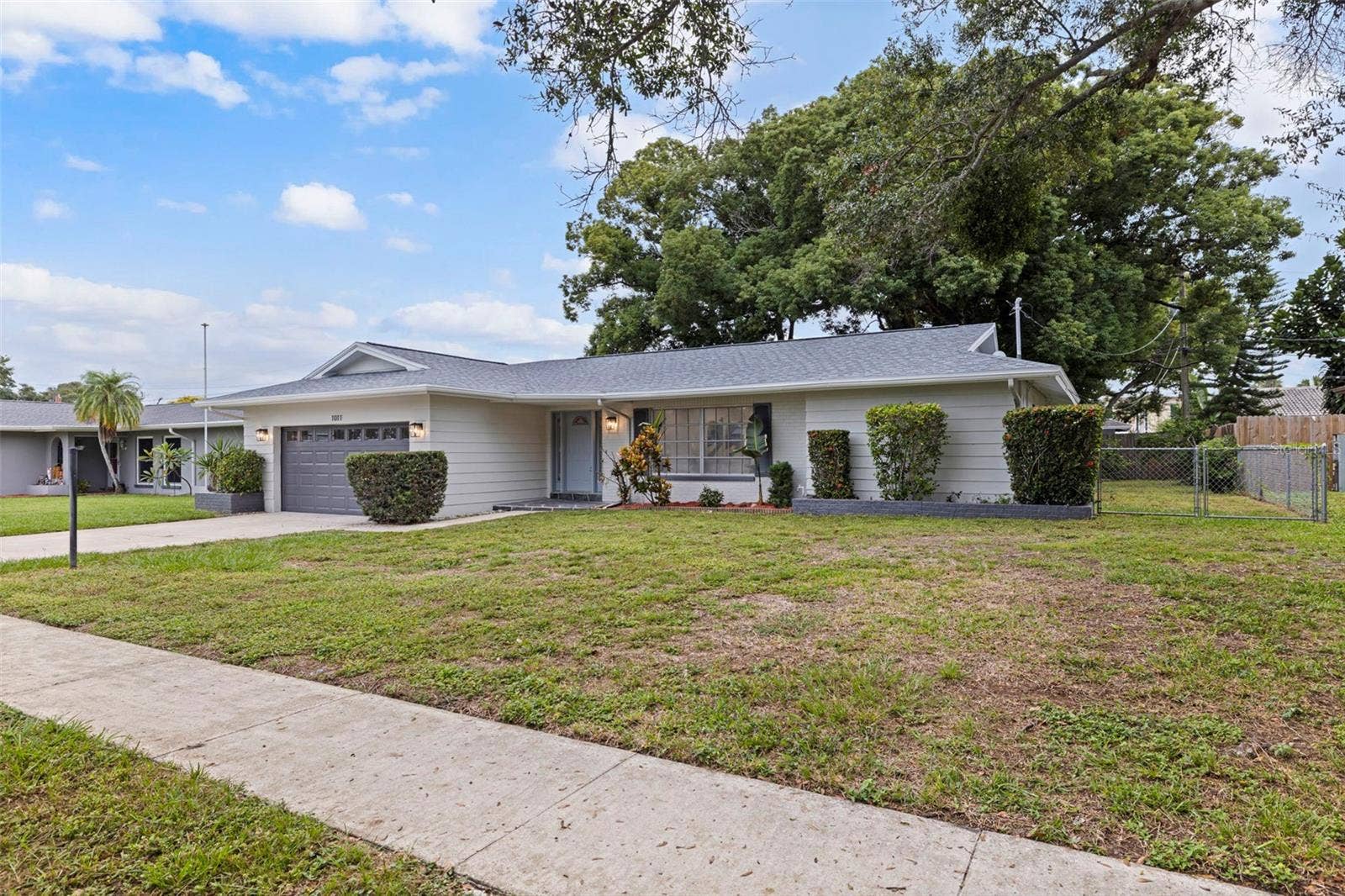 1011 MACRAE AVENUE, Clearwater, FL 33755