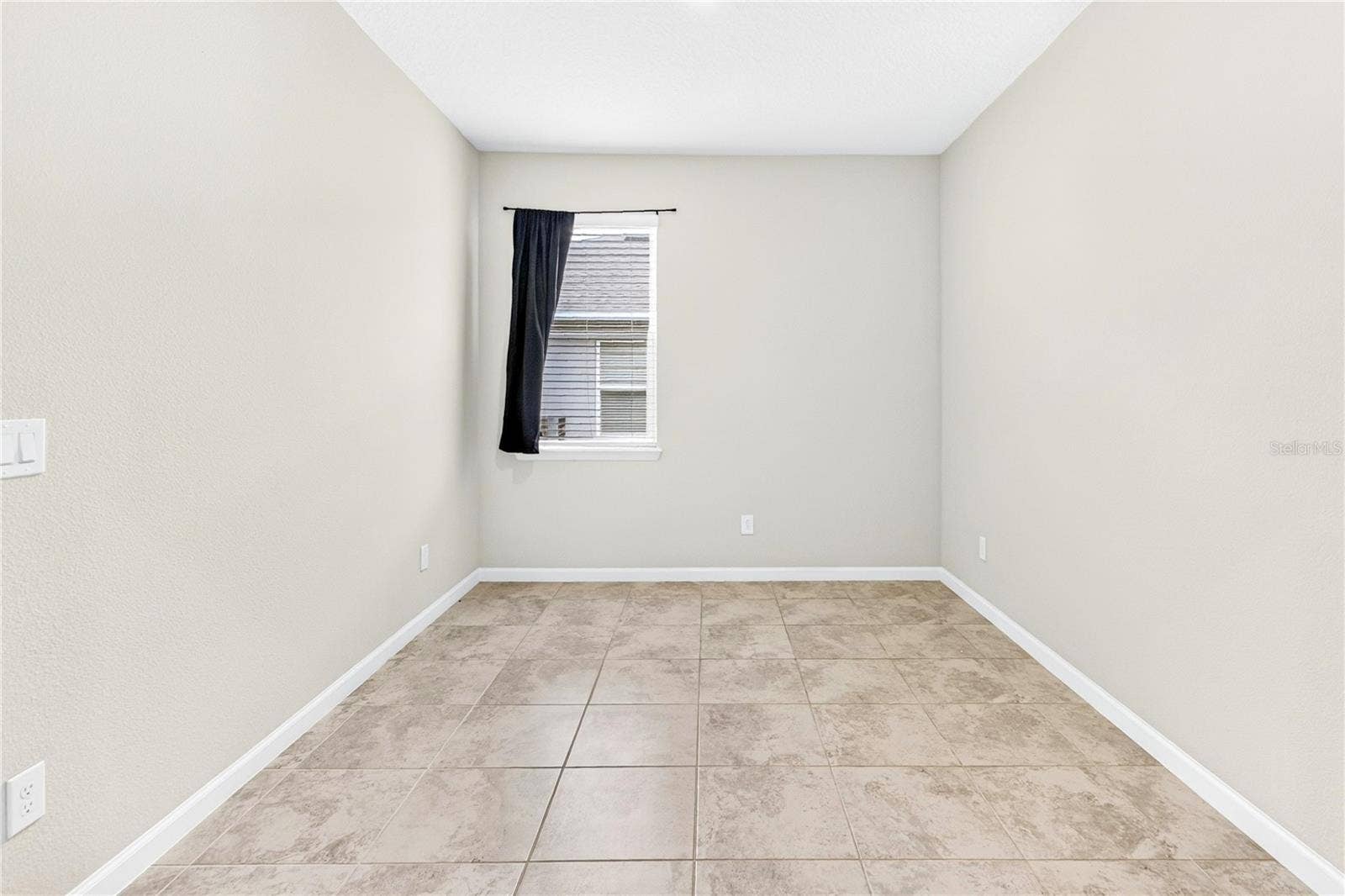 4th bedroom/office flex