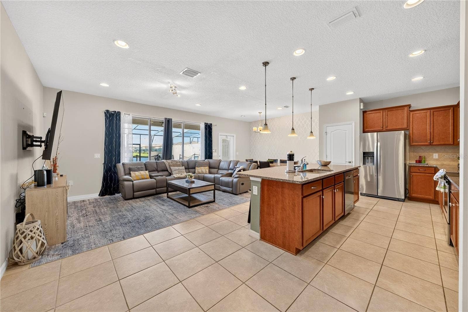 8882 GENEVE CT, Kissimmee, FL 34747