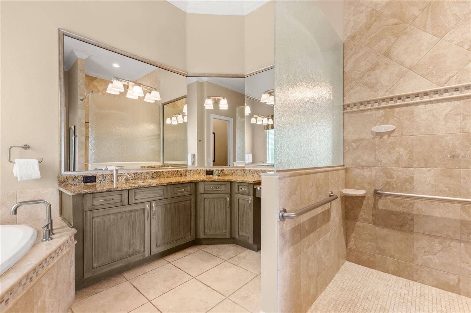 7398 GATHERING COURT, Kissimmee, FL 34747 7398 GATHERING COURT, Kissimmee, FL 34747
