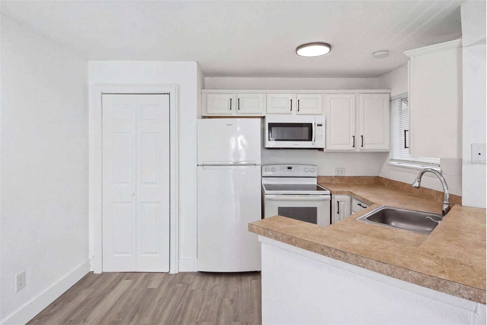 1964 LAKE ATRIUMS CIRCLE, #169, Orlando, FL 32839 1964 LAKE ATRIUMS CIRCLE, #169, Orlando, FL 32839