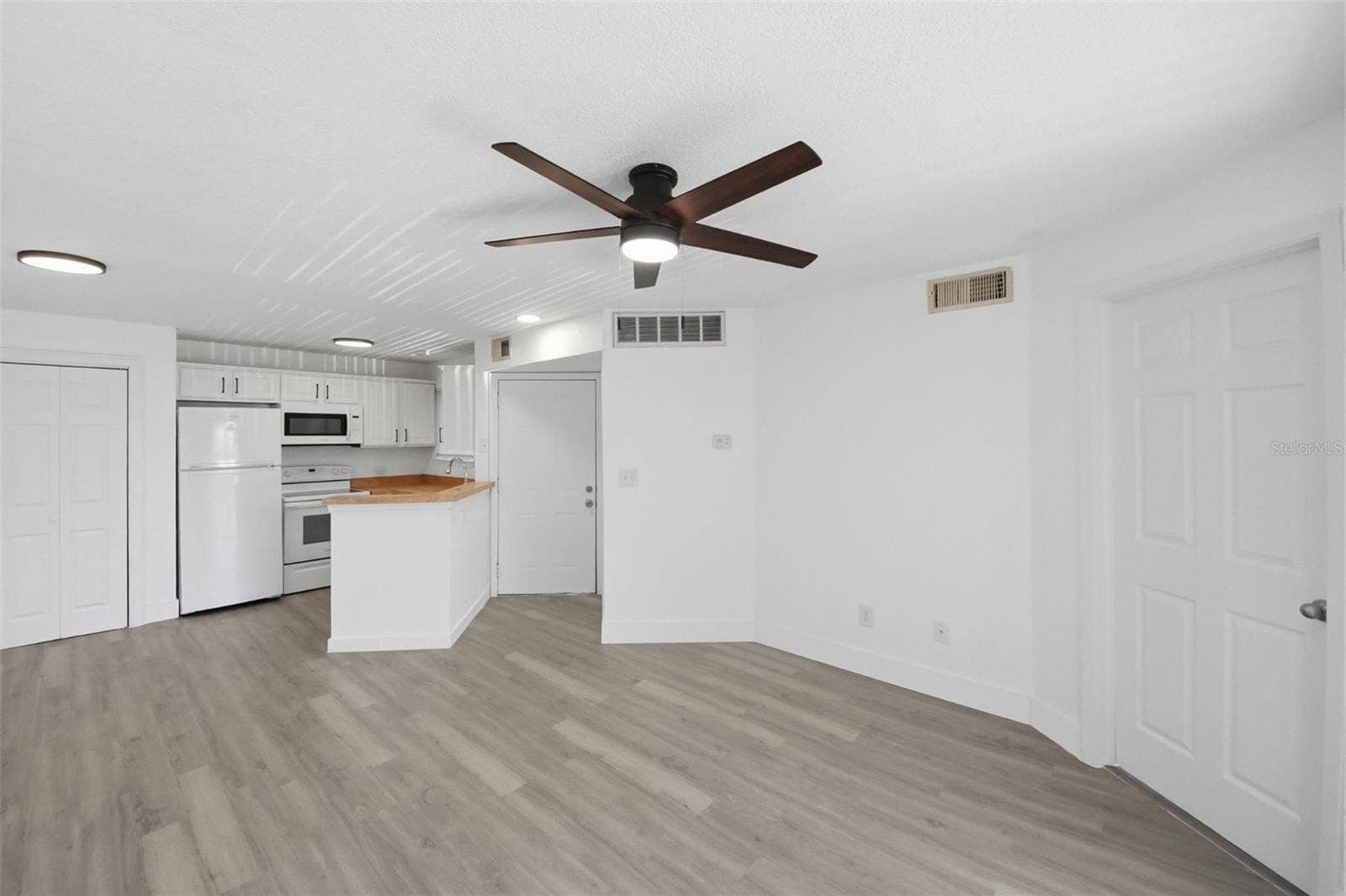 1964 LAKE ATRIUMS CIRCLE, #169, Orlando, FL 32839 1964 LAKE ATRIUMS CIRCLE, #169, Orlando, FL 32839