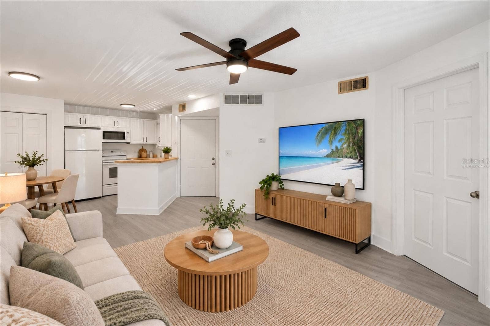 1964 LAKE ATRIUMS CIRCLE, #169, Orlando, FL 32839 Virtually Staged