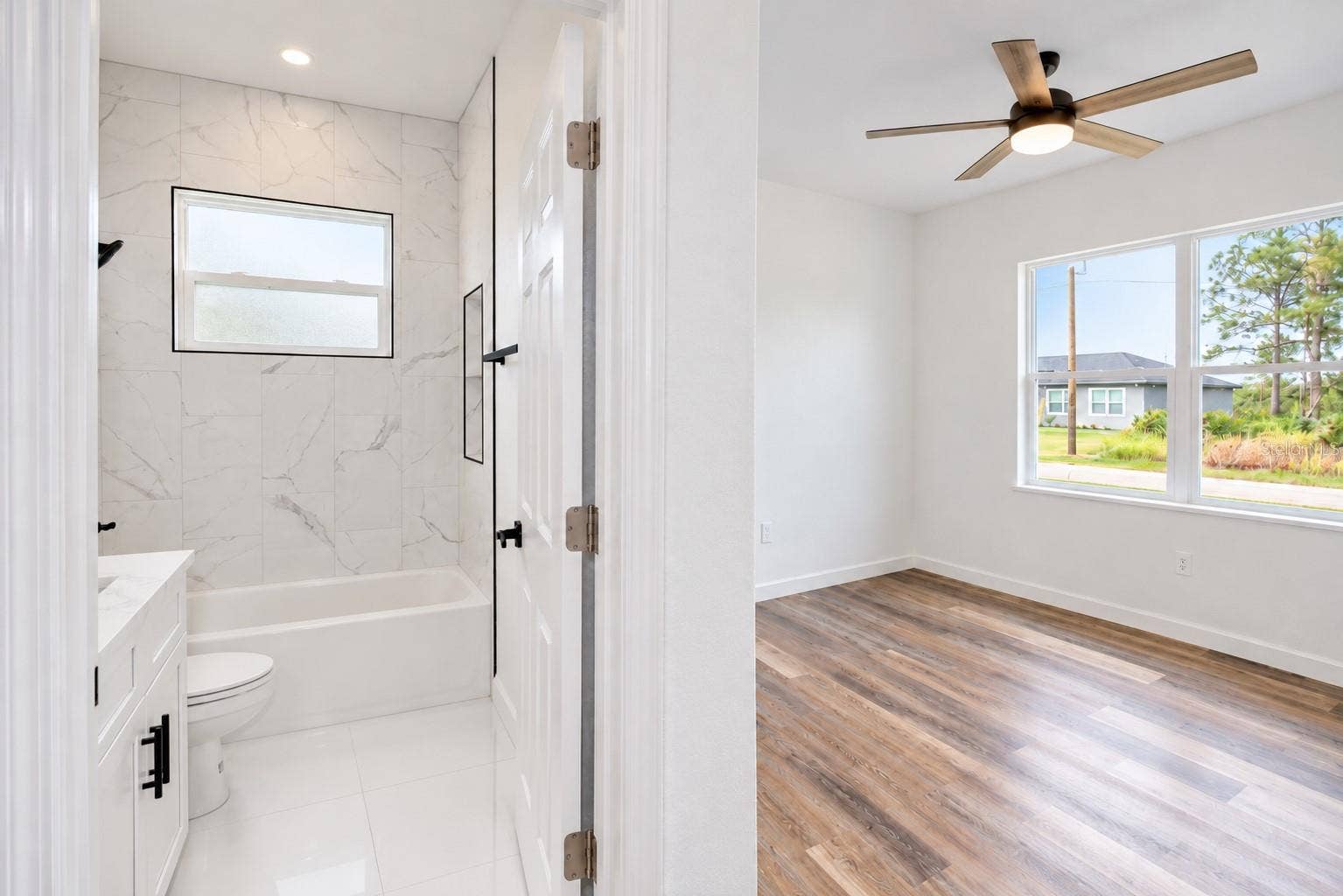 7414 DOMENICO STREET, Sebring, FL 33872 Guest bedroom with private bath