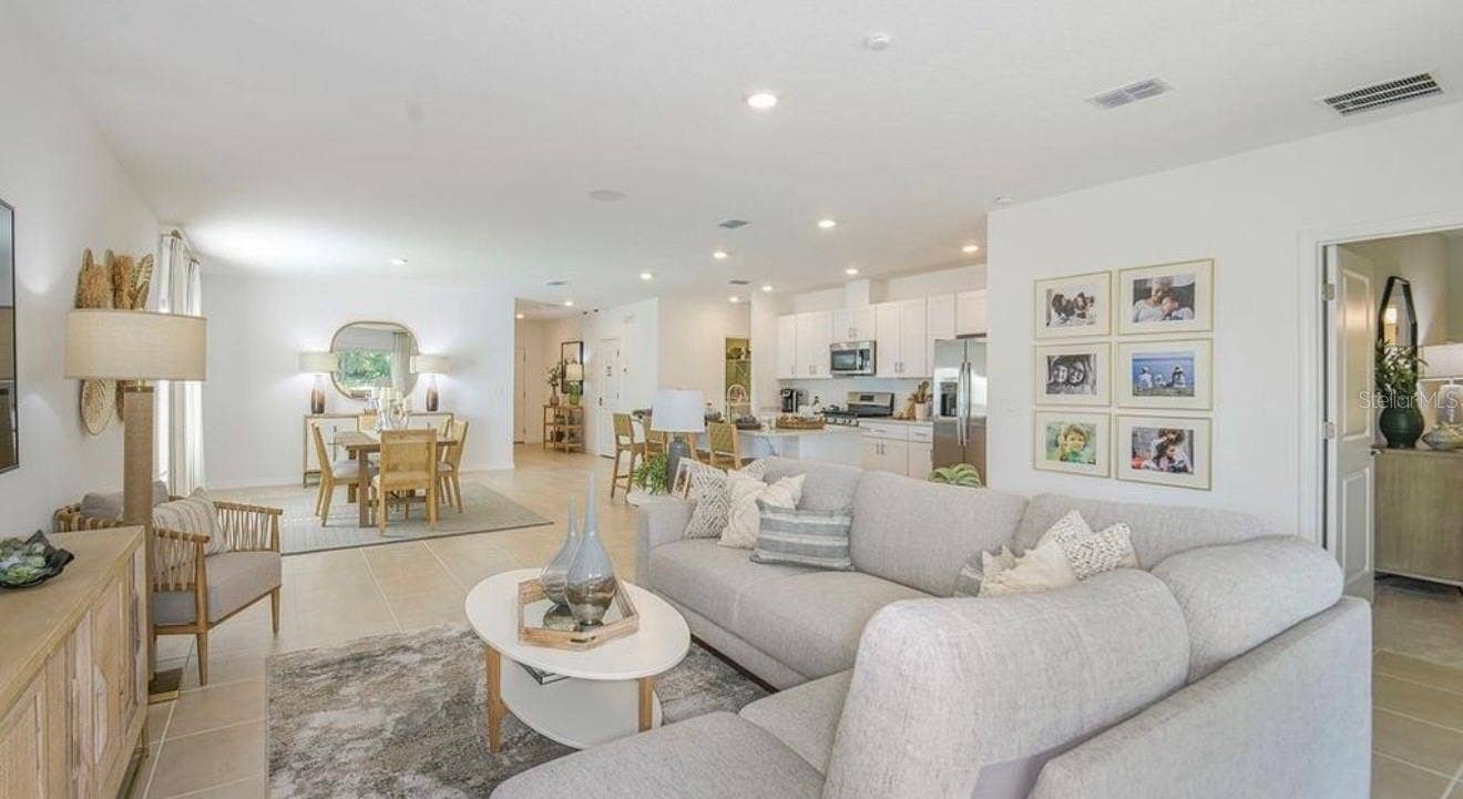 33988 SKY BLOSSOM, Leesburg, FL 34788 33988 SKY BLOSSOM, Leesburg, FL 34788