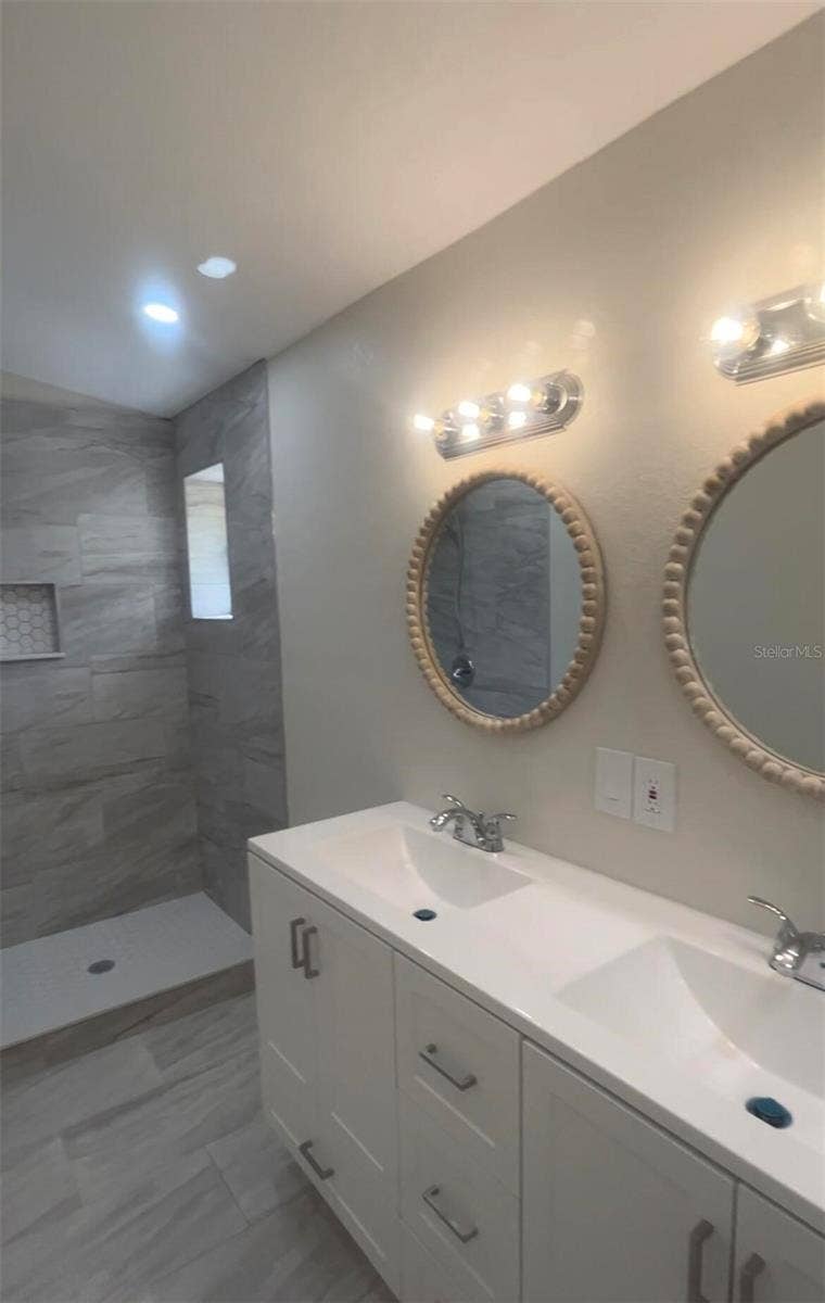 4402 N 72ND STREET, Tampa, FL 33610