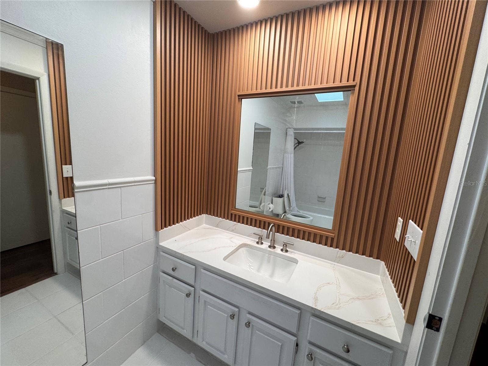 1903 COLLIER DRIVE, Fern Park, FL 32730 Hall Bath